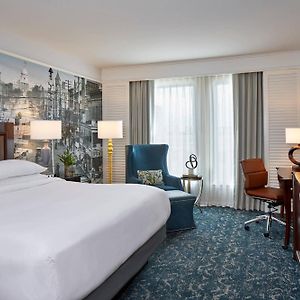 King Room Mobility or hearing accessible